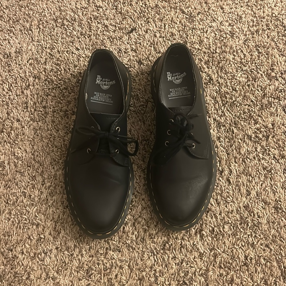 dr martens low top